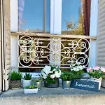 B&B Joussaume Latour 3*