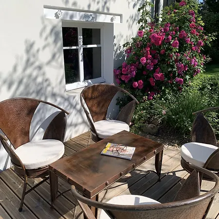 Joussaume Latour 住宿加早餐酒店 蒂耶里堡