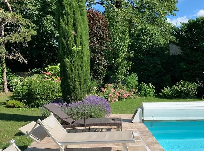 Panzió Joussaume Latour