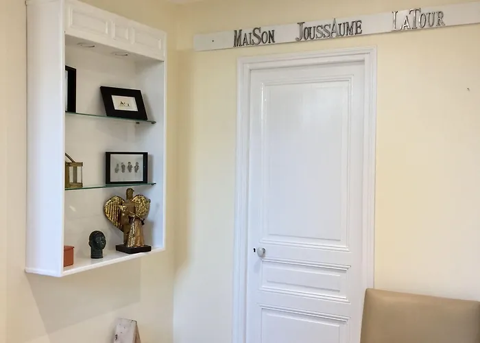 Joussaume Latour 3* Château-Thierry