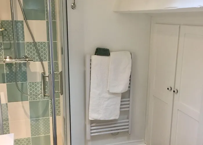 Joussaume Latour Panzió