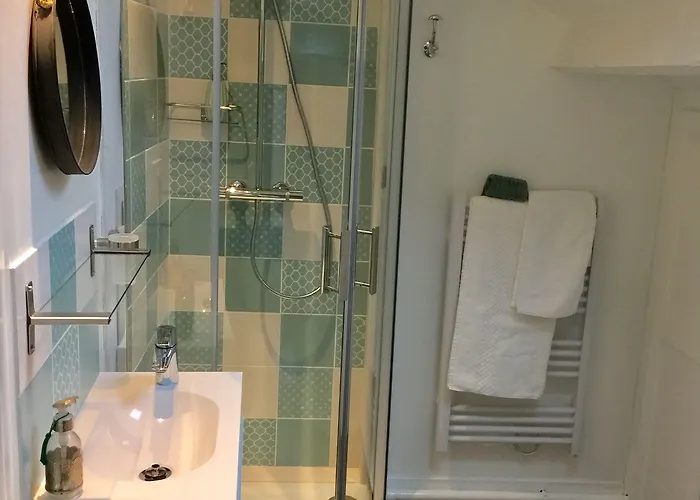 Joussaume Latour 3* Château-Thierry