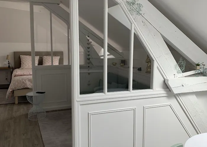 Joussaume Latour Panzió