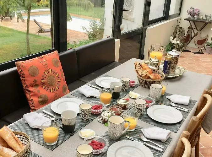 Joussaume Latour Panzió